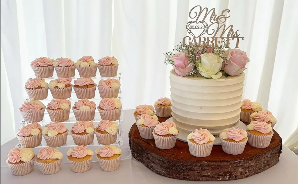 Ellies Baking Goods, cake maker in kent