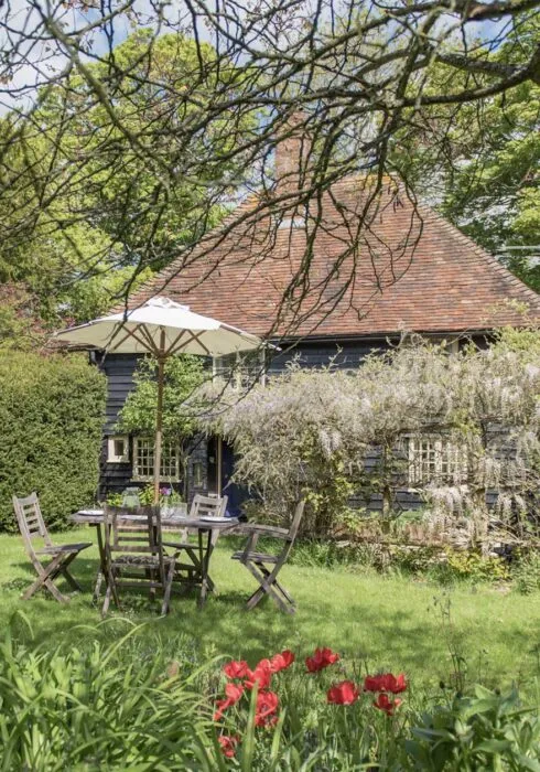 Walnut Tree Cottage, Holiday Home in Faversham