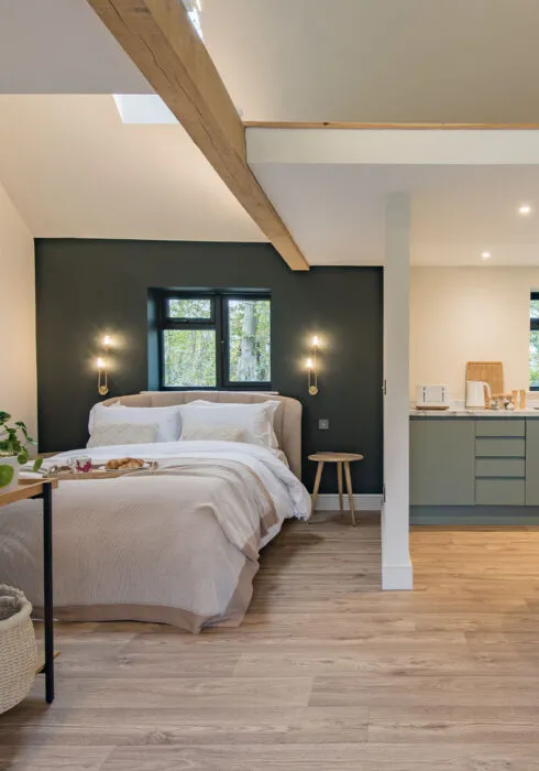 A well decored studio apartment, The Grain Store, just 10 minutes from Rye.