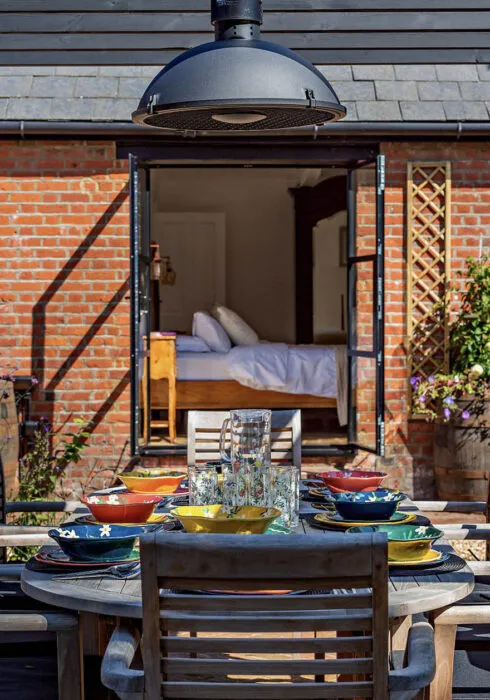 The willows, outdoor dining