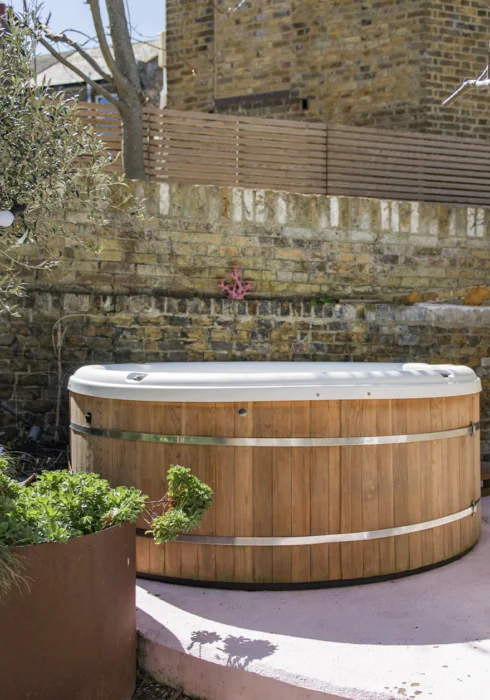 Margate Beach House Hot Tub