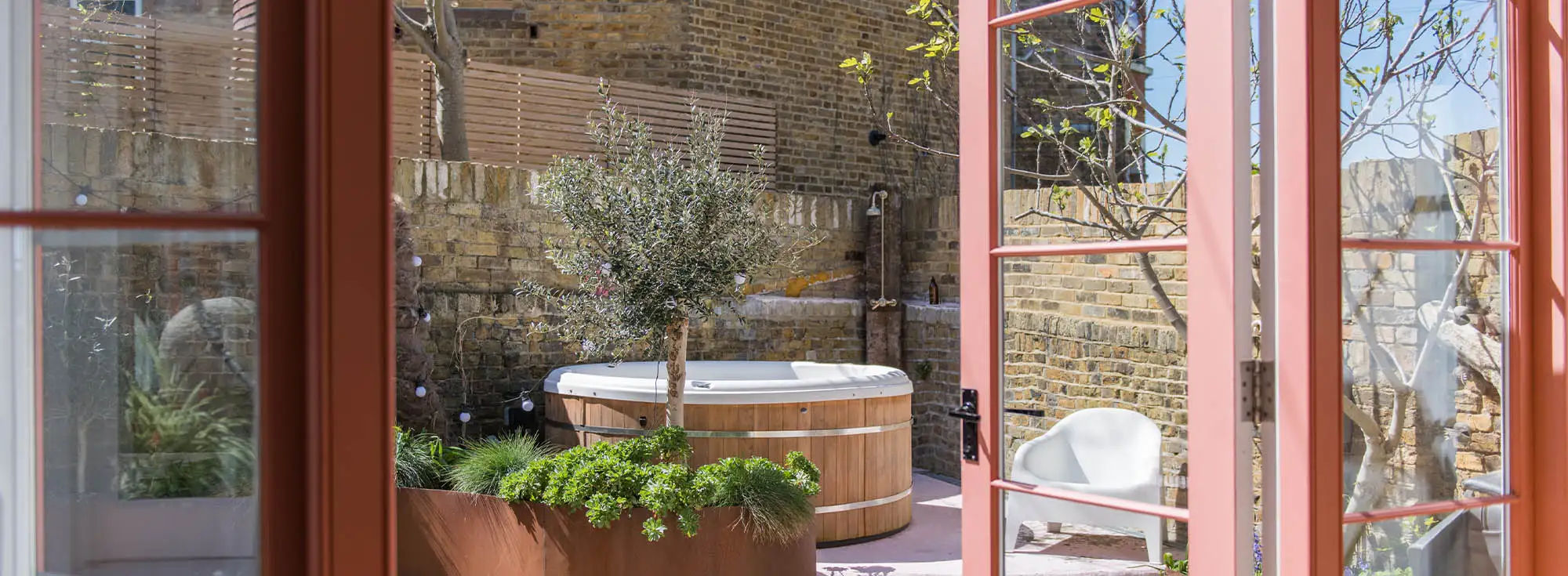 Margate Beach House Hot Tub