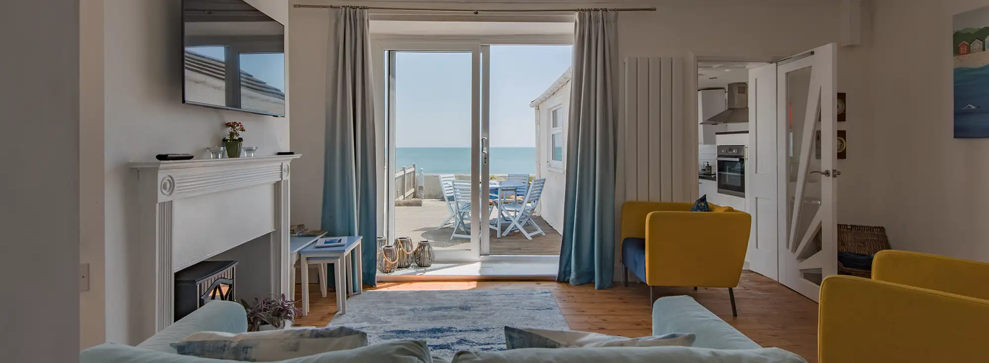 Lounge and Sea View – Wave Cottage – an accessible holiday cottage for guests of all ages