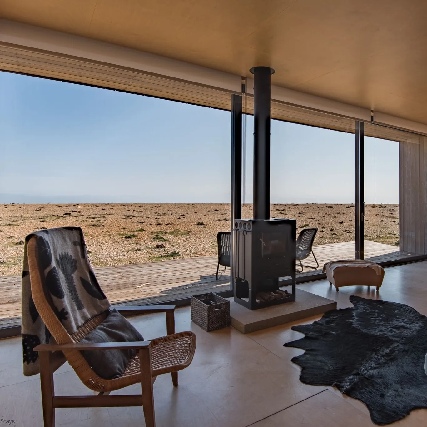 Living room looking out to the shingle beach at El Ray, Dungeness