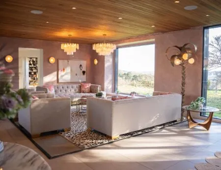 Springhill lounge, East Sussex holiday home | Bloom Stays